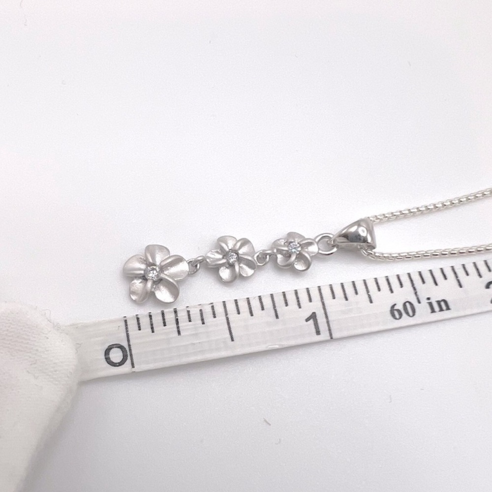 .925 Sterling Silver Plumerias Necklace with Cz Accents - Picture 12 of 13